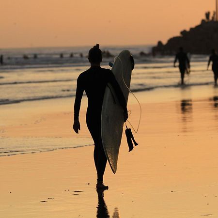 Loued Surf Lodge イムスワン エクステリア 写真