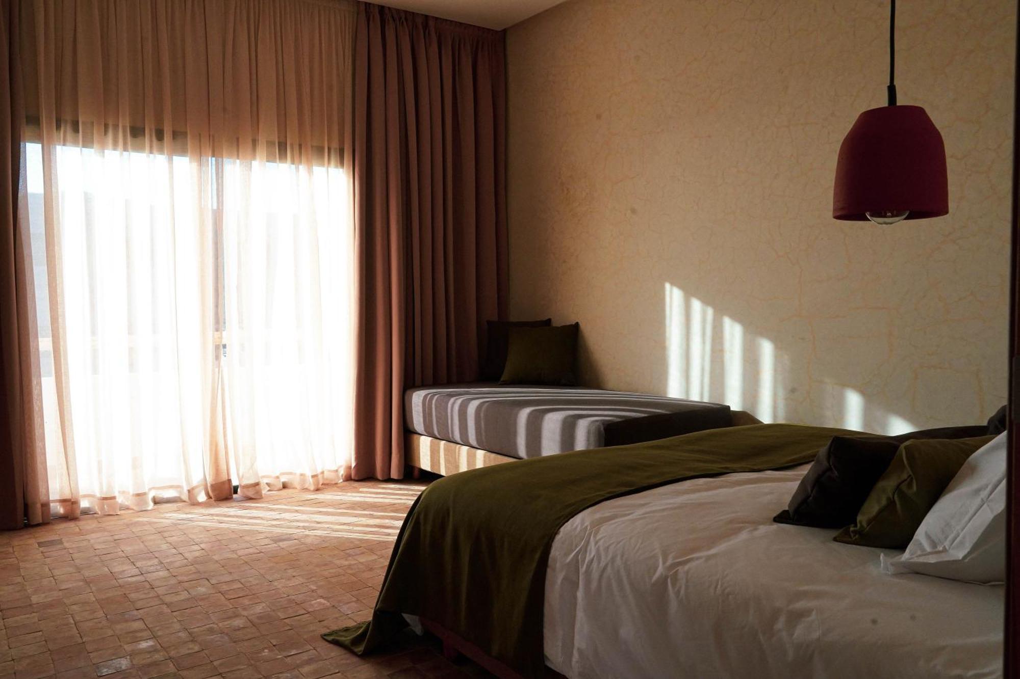 Loued Surf Lodge イムスワン エクステリア 写真