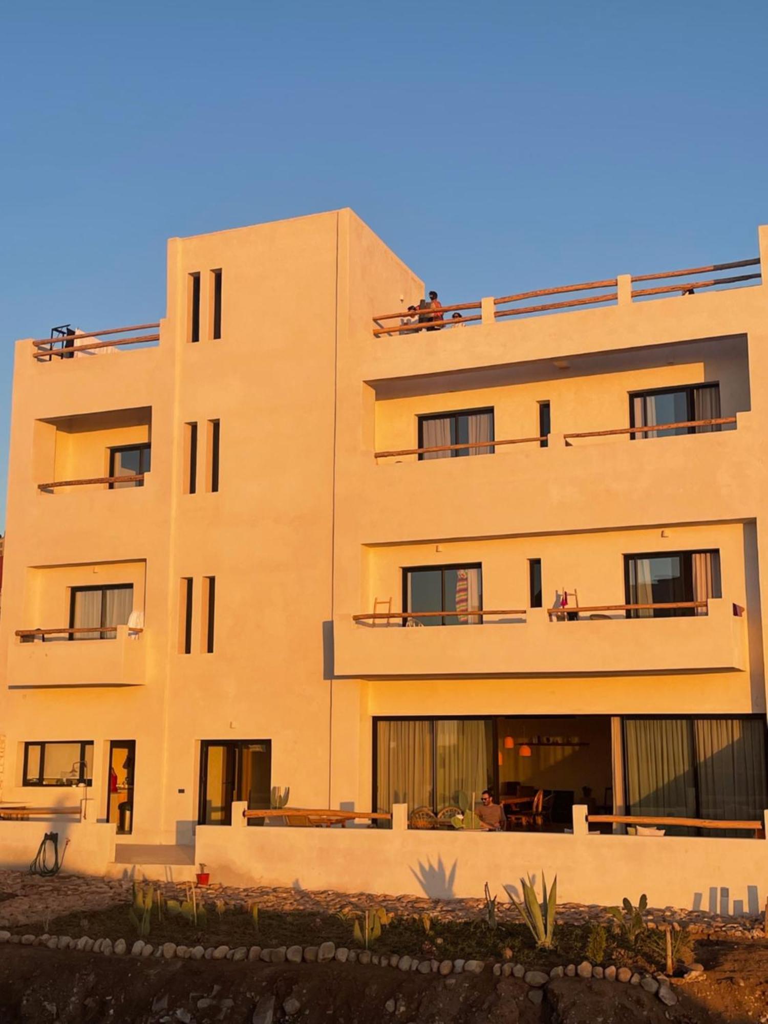 Loued Surf Lodge イムスワン エクステリア 写真