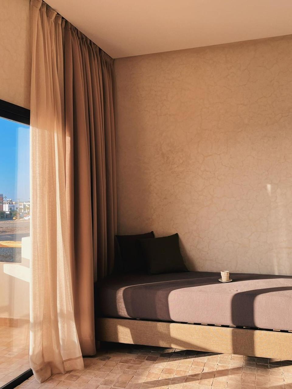 Loued Surf Lodge イムスワン エクステリア 写真